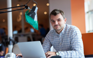 Adattisztítási munkatárs